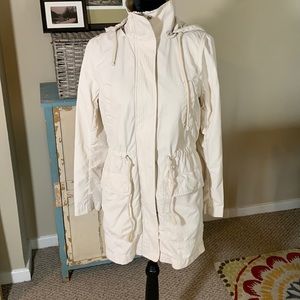 GAP 2 in 1 Parka. Snap in Liner Vest. Detachable Zip Hood